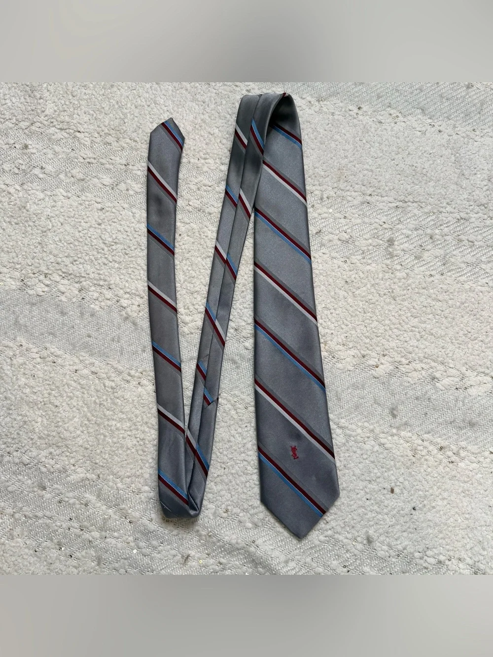 YSL Yves Saint Laurent tie gray, red, white and blue silk blend neck tie